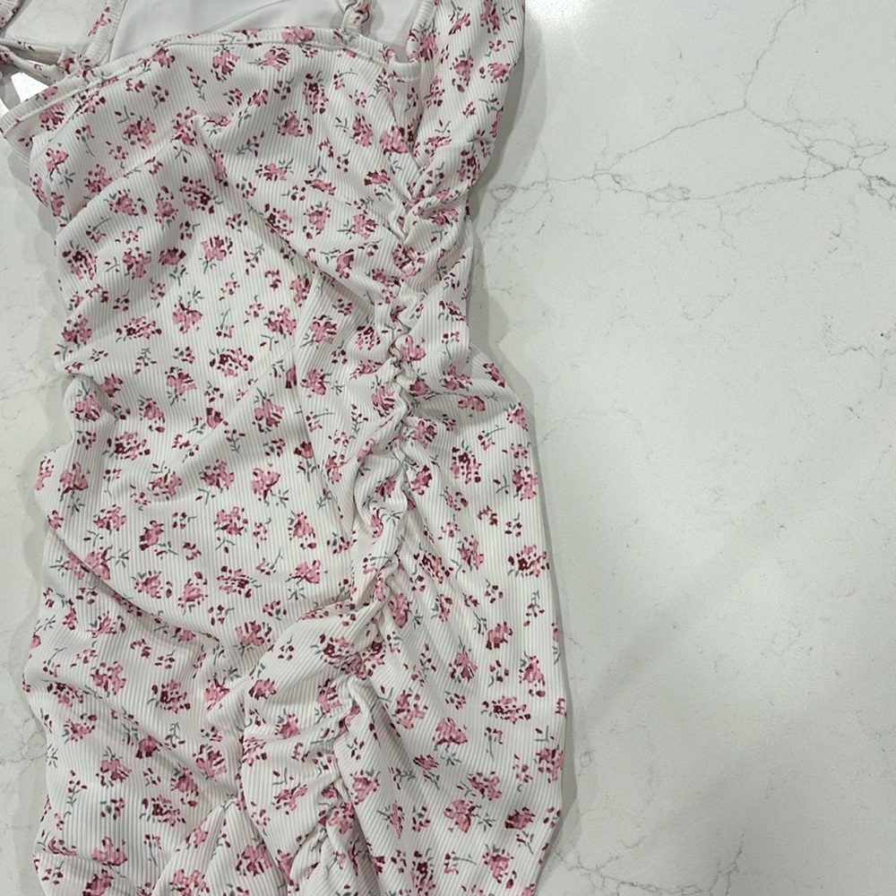 Ruched bodycon dress Size xs - Picture 3 of 6